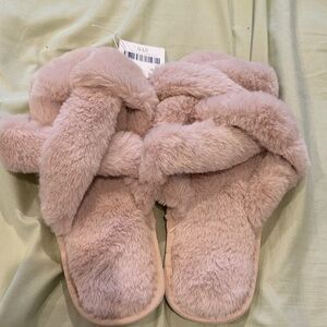 Altar'd State Blush Pink Fuzzy Crisscross Slide Slippers
